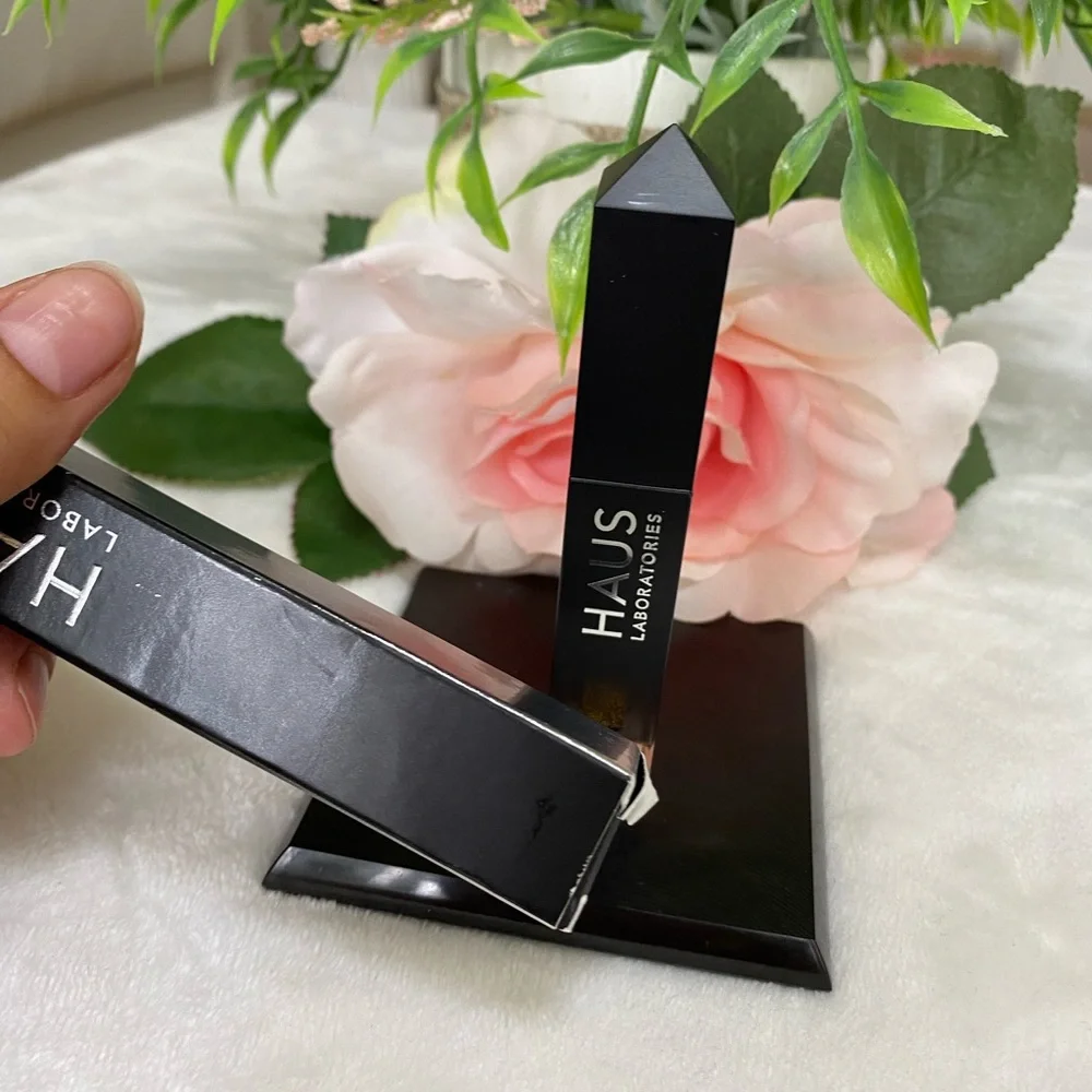 HAUS LABORATORIES by Lady Gaga: GLAM ATTACK LIQUID EYESHADOW, LEGEND